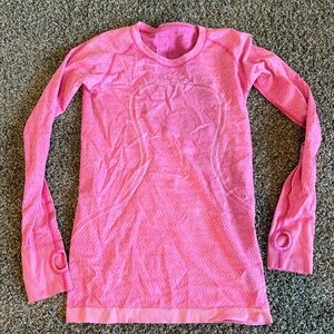 Swiftly Tech Long Sleeve Crew